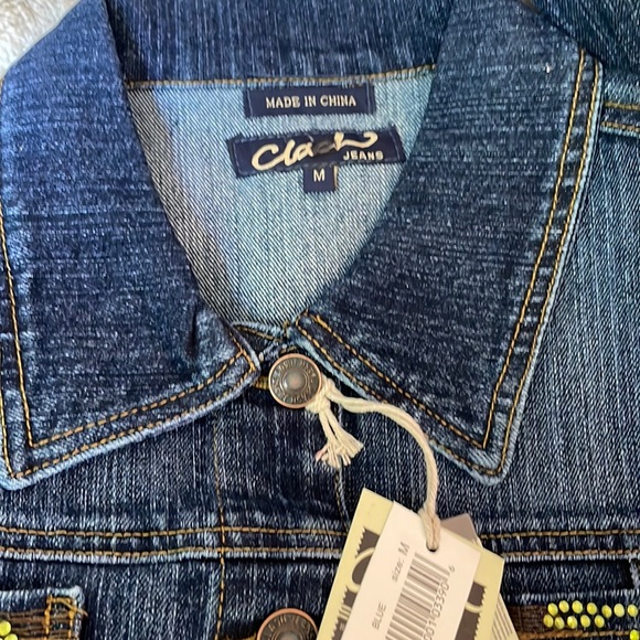 NWT Clash Jeans Cropped Jean Jacket. Medium - Picture 7 of 9
